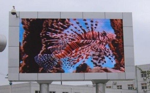 成都led顯示屏生產(chǎn)廠家：led顯示屏如何調(diào)整色調(diào)？