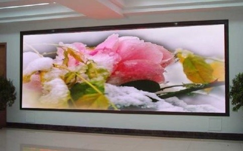 成都led顯示屏廠家：選購(gòu)led顯示屏需注意哪些事項(xiàng)？